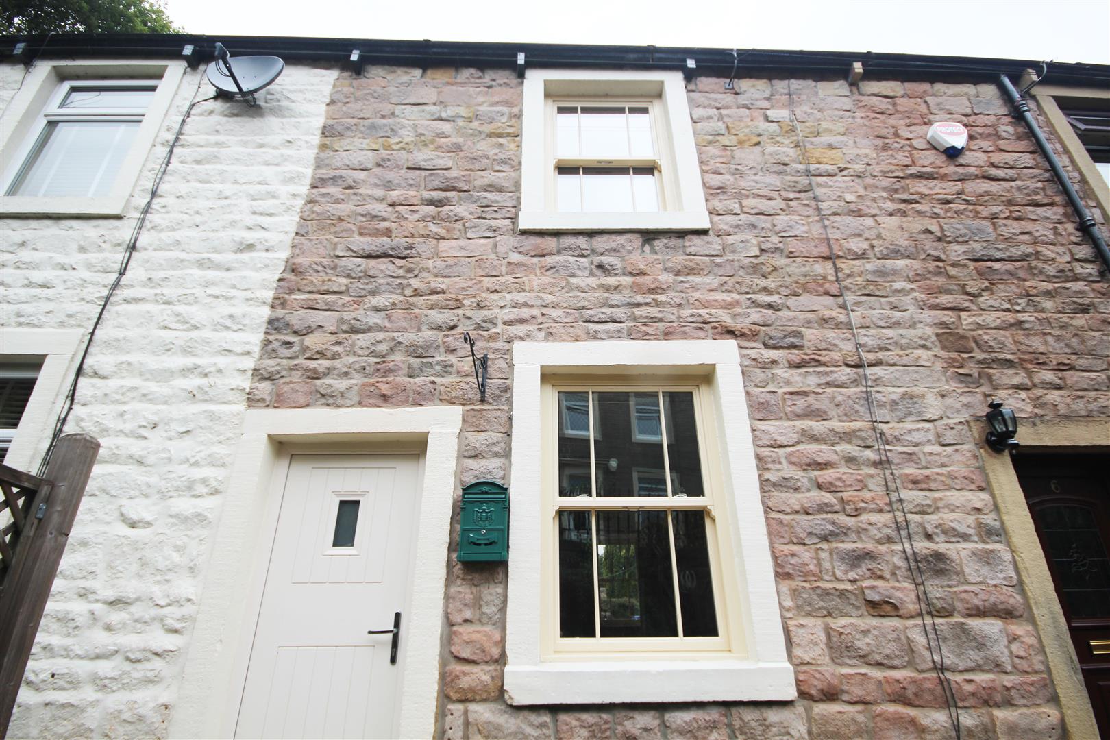 2 bedroom mid terrace house To Let in Barnoldswick - IMG_8508.jpg